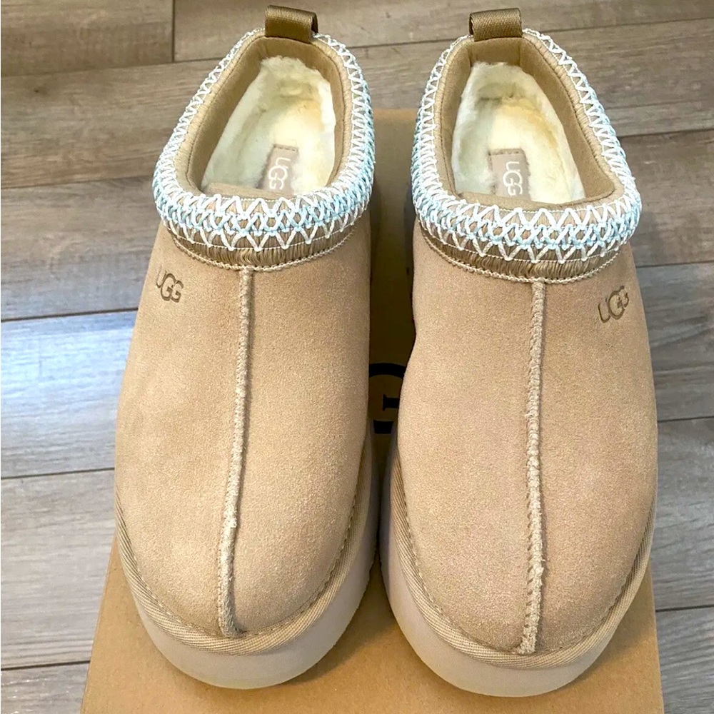 👢👡 UGG TAZZ SLIPPERS SAND 👢👡 - Picture 2 of 3